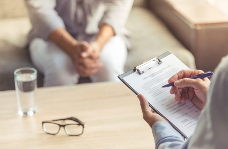 علاج الإدمان من المخدرات في وقت سريع وبدون ألم في 5 خطوات | مستشفى إشراق